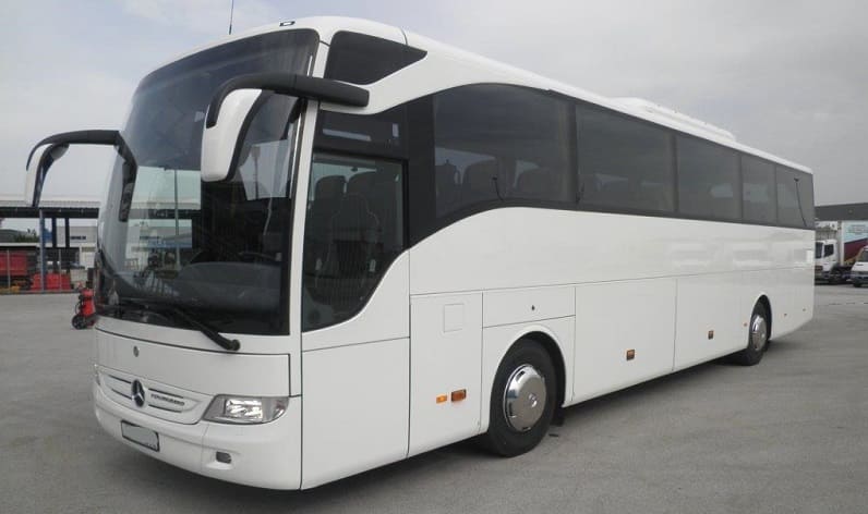 Lower Austria: Bus operator in Pressbaum in Pressbaum and Austria